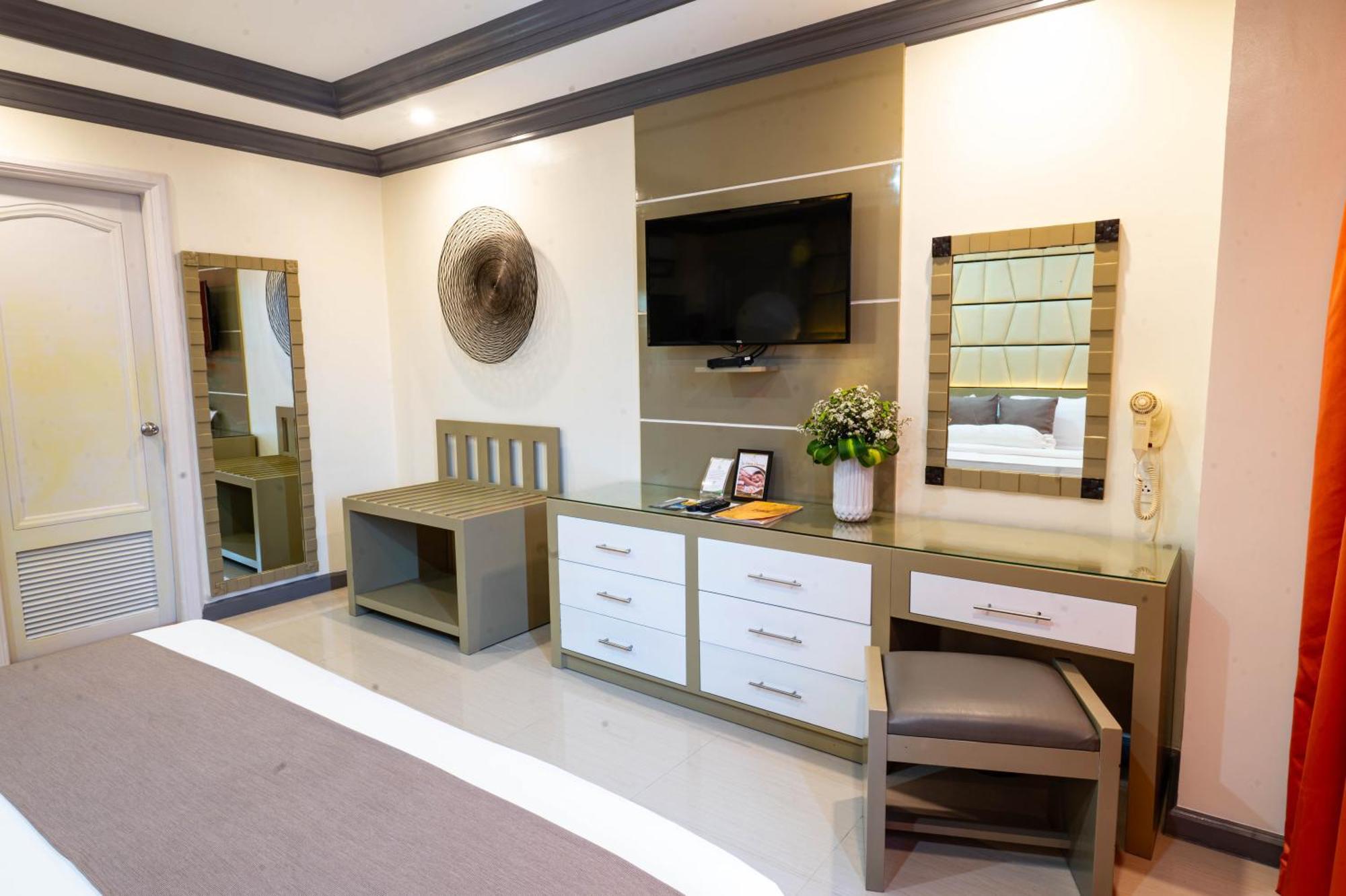 The Apo View Hotel Davao Exterior photo